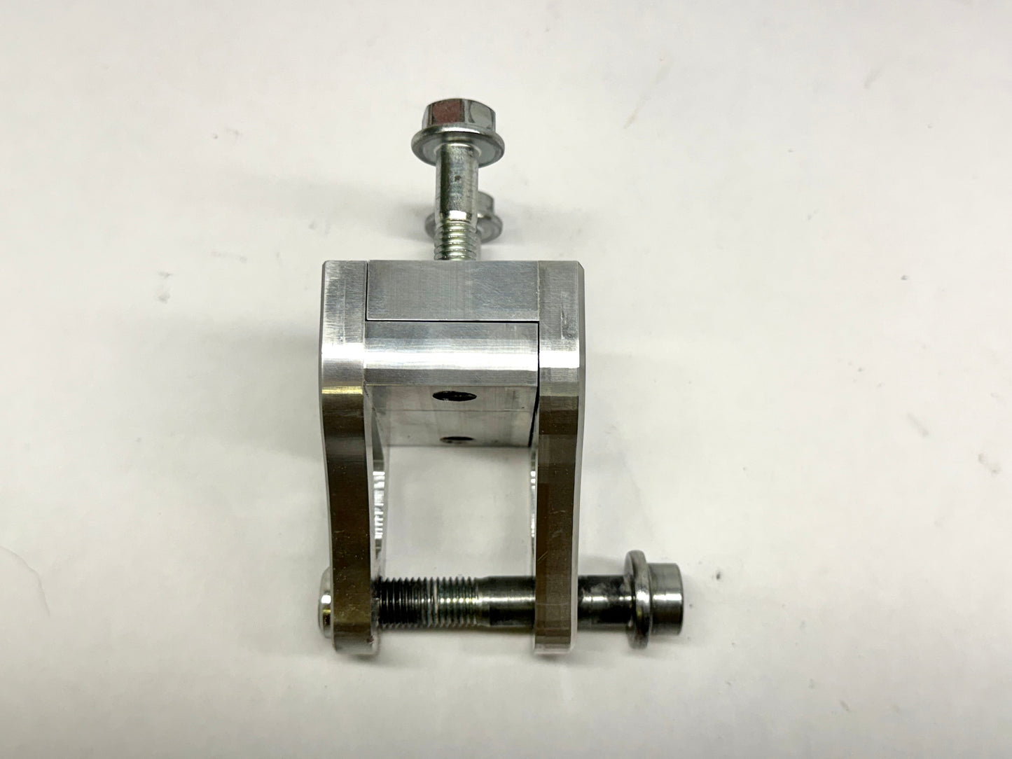 09-26 YFZ450R Two-Piece Upper Motor Mount – CNC Billet 6061